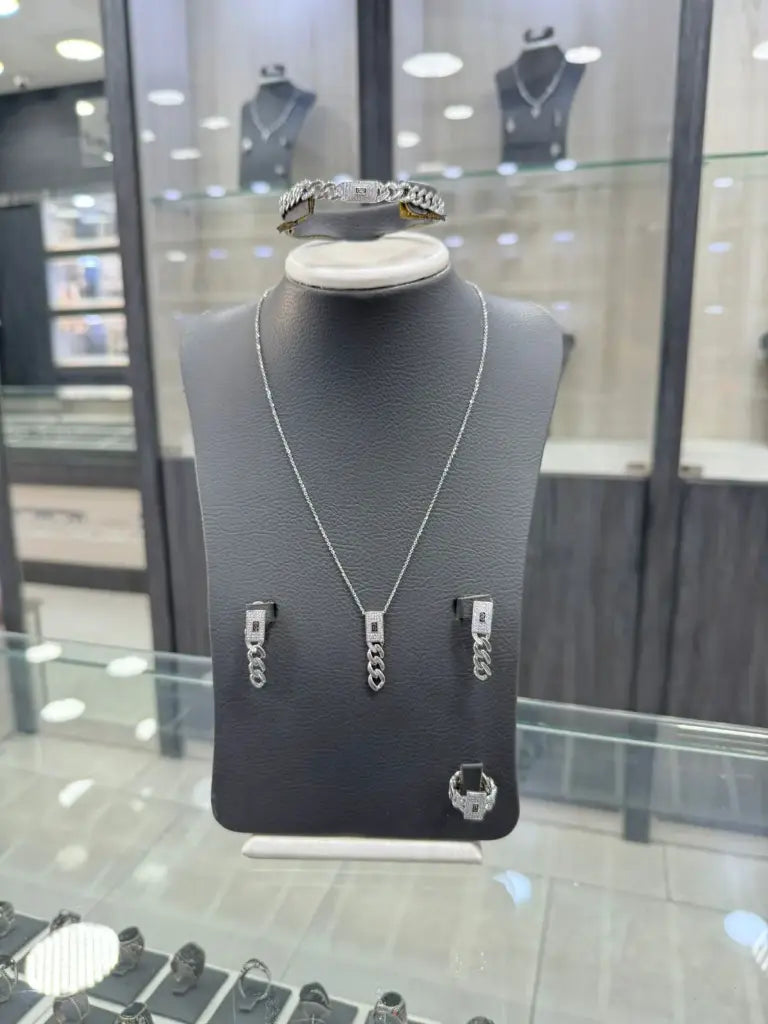 سوارة+ خاتم+قلادة+اقراط ( طقم كامل )