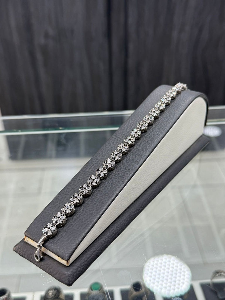 سوار "سلاسل القوة" – من الفضة الخالصة